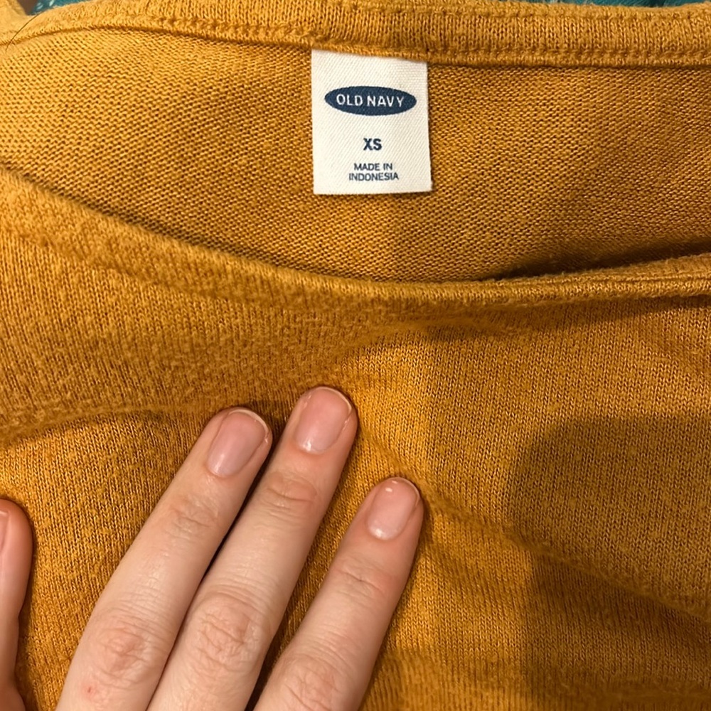 Soft basic old navy sweater